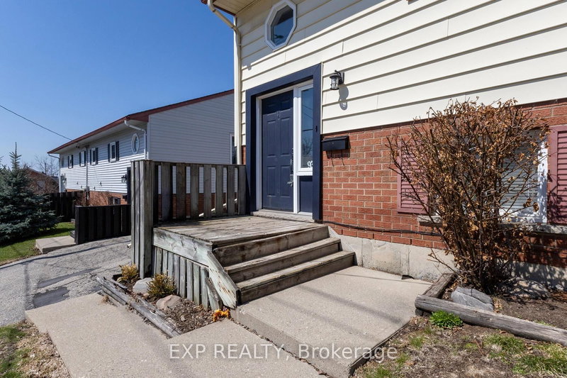 93 King St E, Ingersoll, N5C 1G6 | Image 3