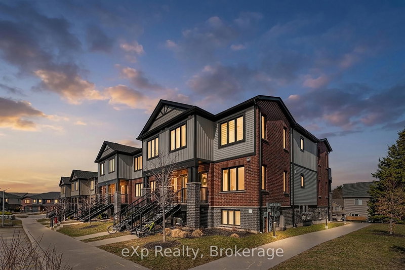 D8 - 160 Rochefort St, Kitchener, N2R 0P5 | Image 2