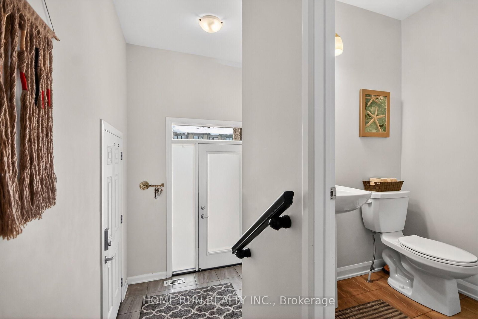 733 Cashmere Terrace - Photo 2