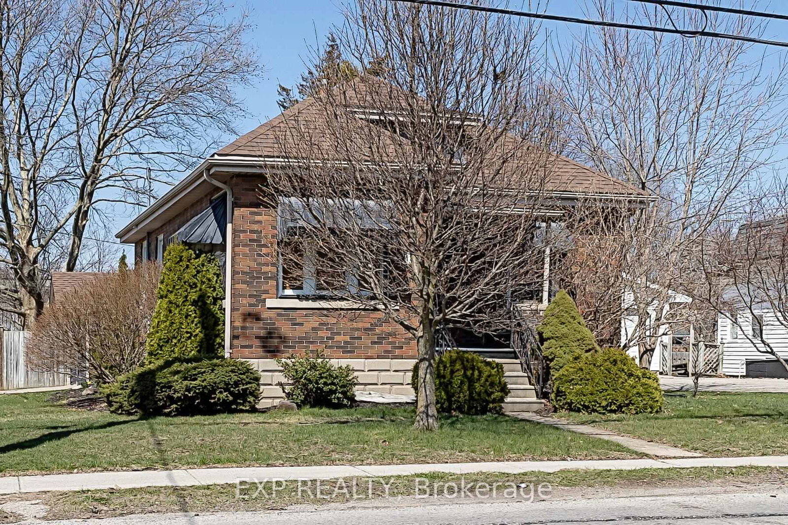 Listing photo 3