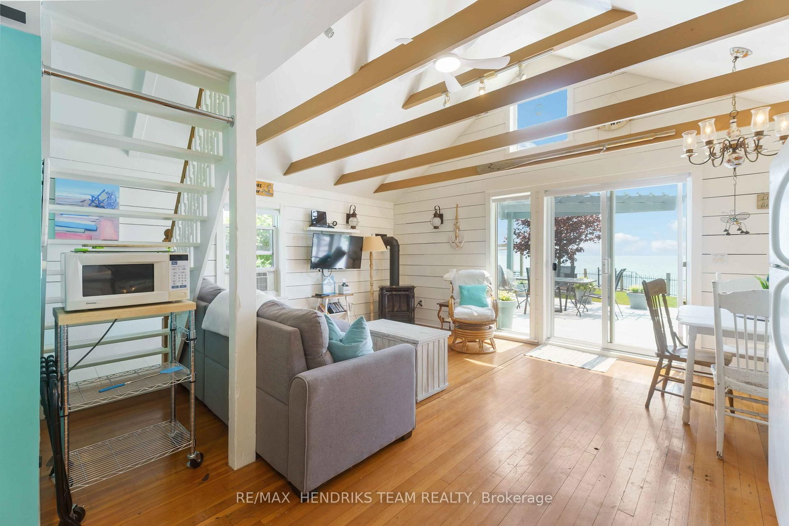 Listing Image 7