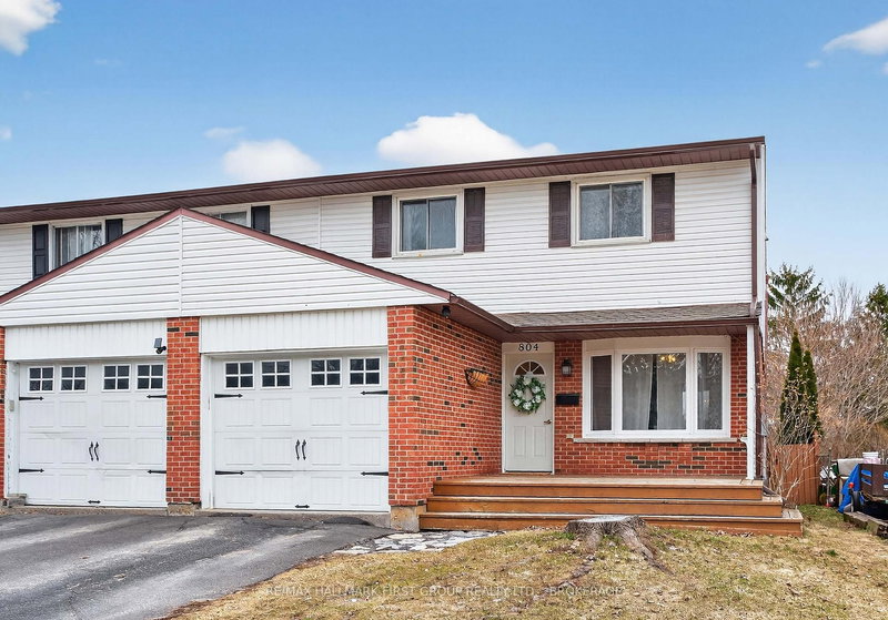 home for sale on 804 Grouse Crescent