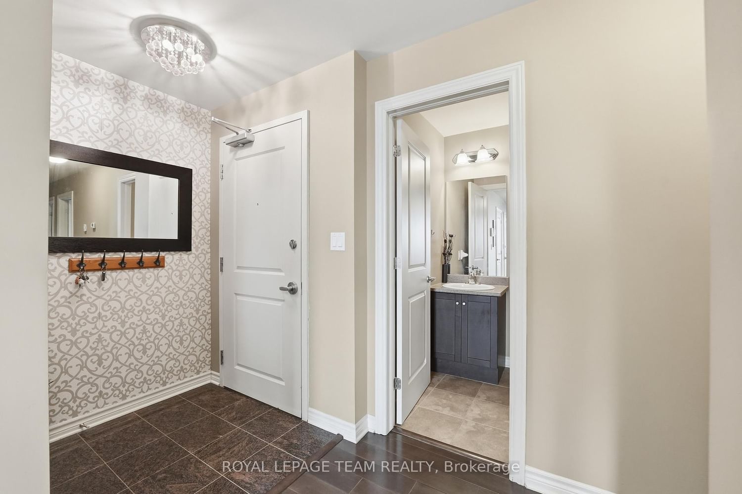 10 Prestige Circle, Unit 5 - Photo 8