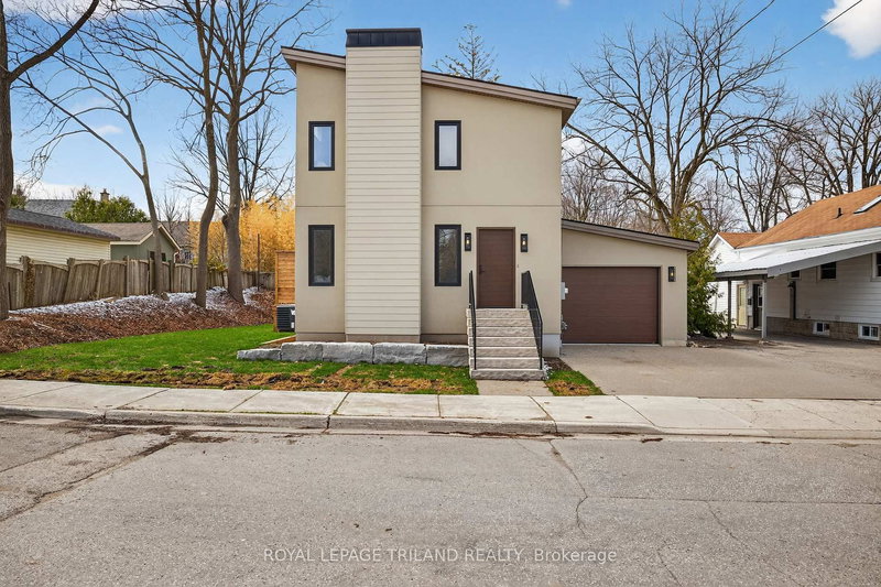 14 Lundy Lane, London South, N6C 3G5 | Image 2