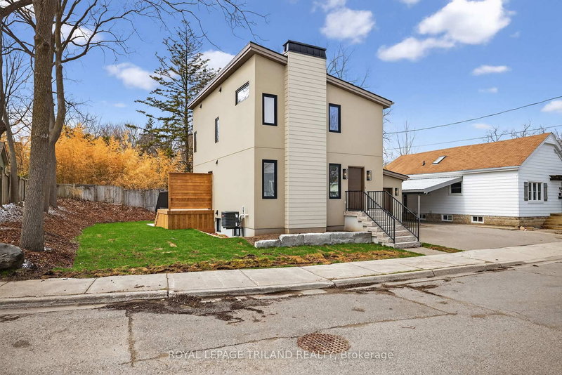 14 Lundy Lane, London South, N6C 3G5 | Image 3