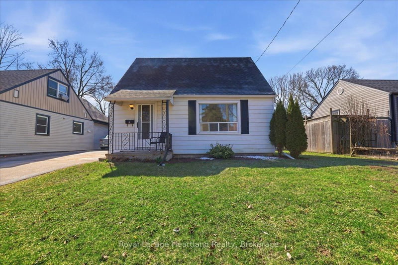 home for sale on 19 Perth Road