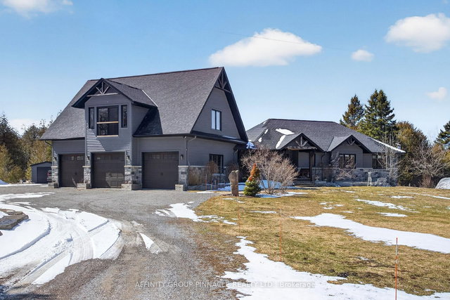487 Fairbairn Road
