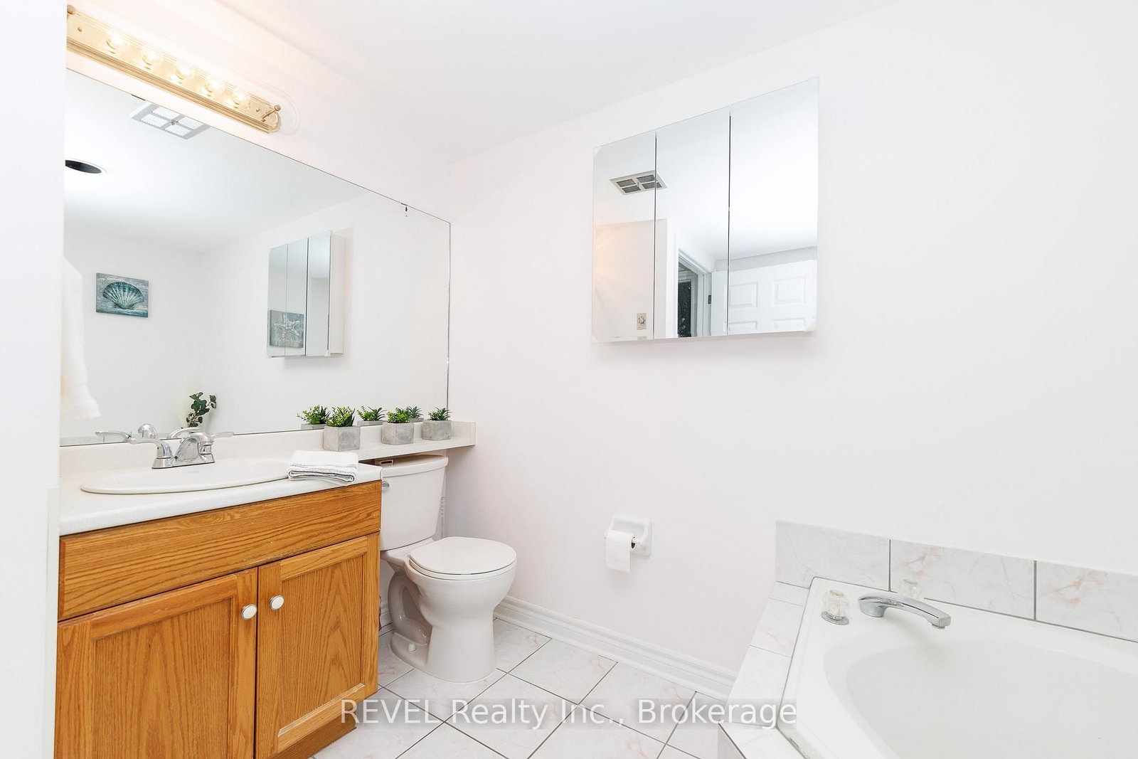 3364 Montrose Road, Unit 301 - Photo 16