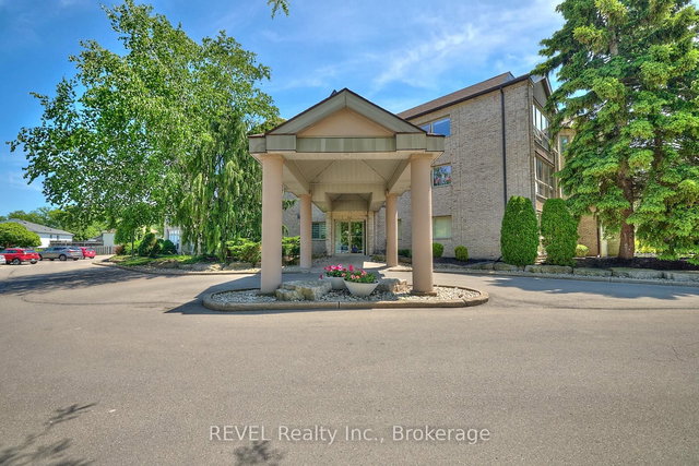 301 - 3364 Montrose Road