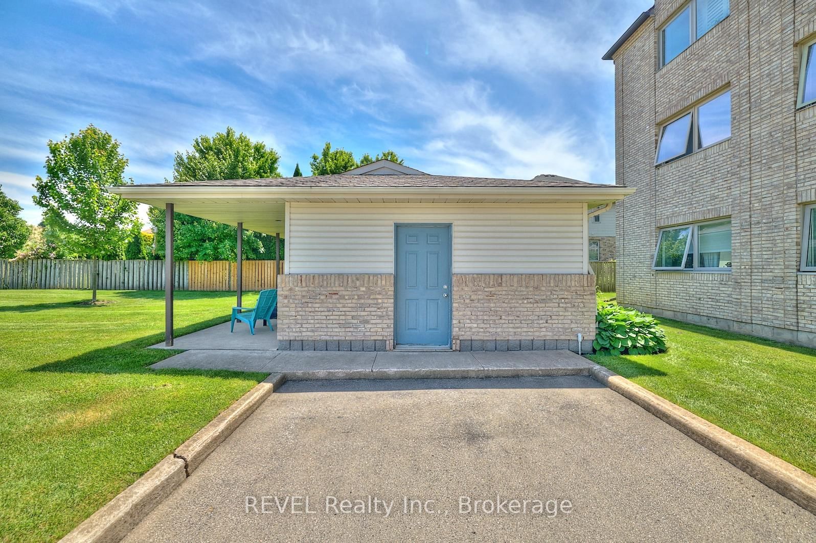 3364 Montrose Road, Unit 301 - Photo 21