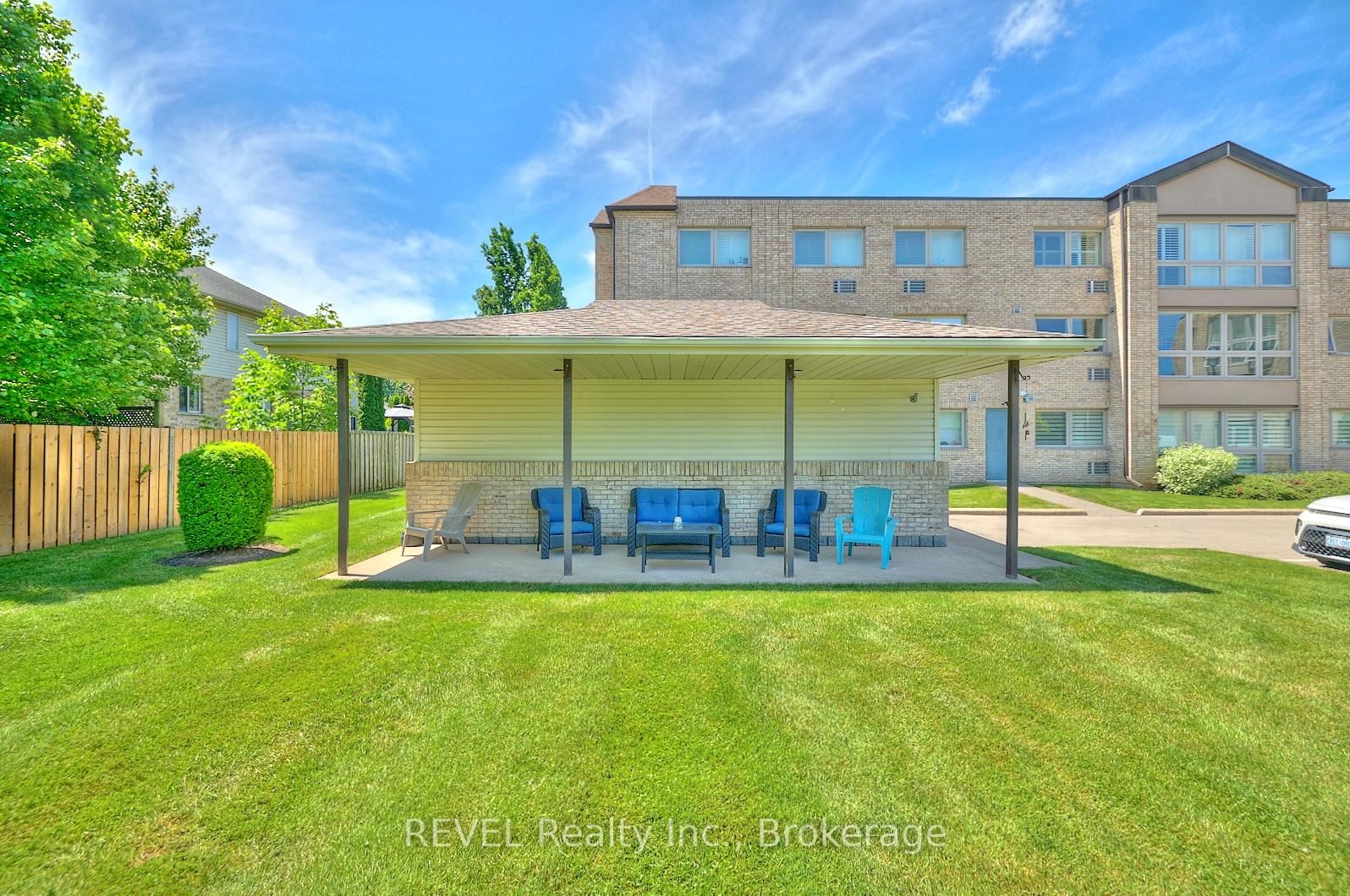 3364 Montrose Road, Unit 301 - Photo 23