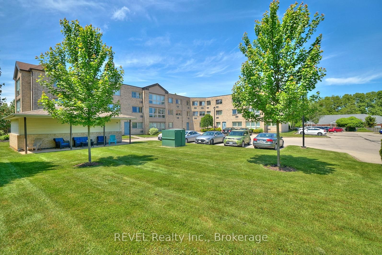 3364 Montrose Road, Unit 301 - Photo 24