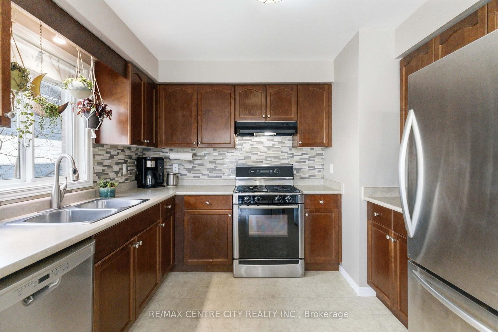 1084 Kimball Crescent - Photo 26