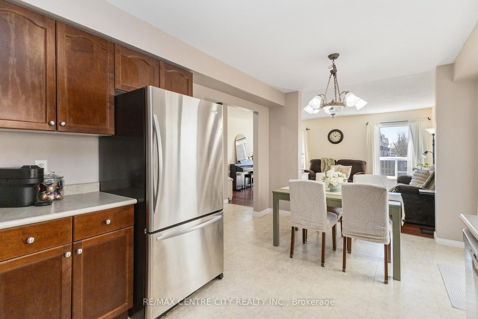 1084 Kimball Crescent - Photo 29