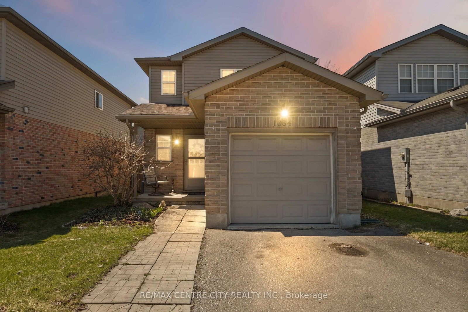 1084 Kimball Crescent - Photo 6