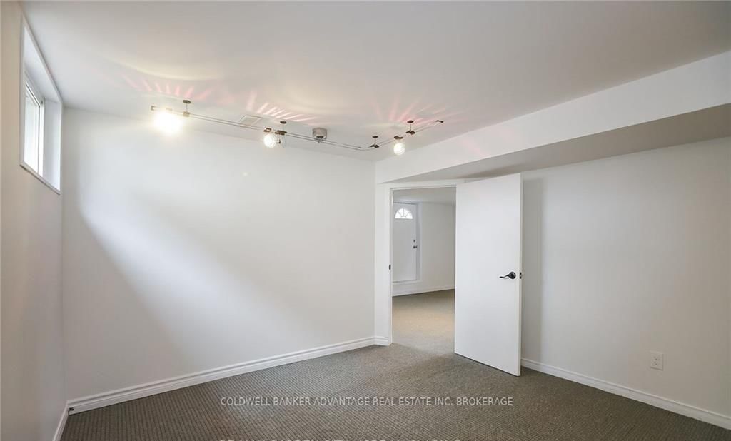 Detached House for sale at 55 Kent Street, St. Catharines, Ontario, L2S 1H4 - Western Hill - MLS: X12975586