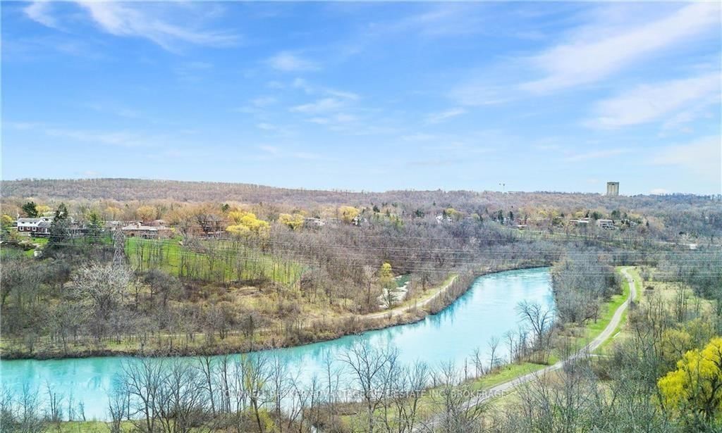 Detached House for sale at 55 Kent Street, St. Catharines, Ontario, L2S 1H4 - Western Hill - MLS: X12975586