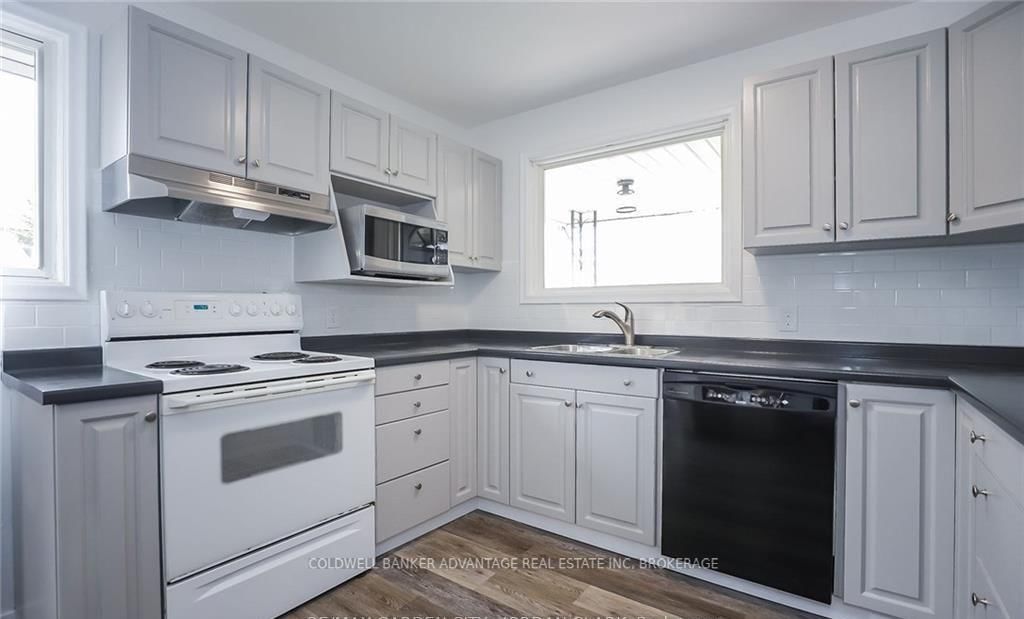 Detached House for sale at 55 Kent Street, St. Catharines, Ontario, L2S 1H4 - Western Hill - MLS: X12975586