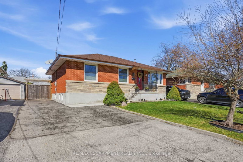 101 Organ Cres, Hamilton, L8T 1Y8 | Image 3