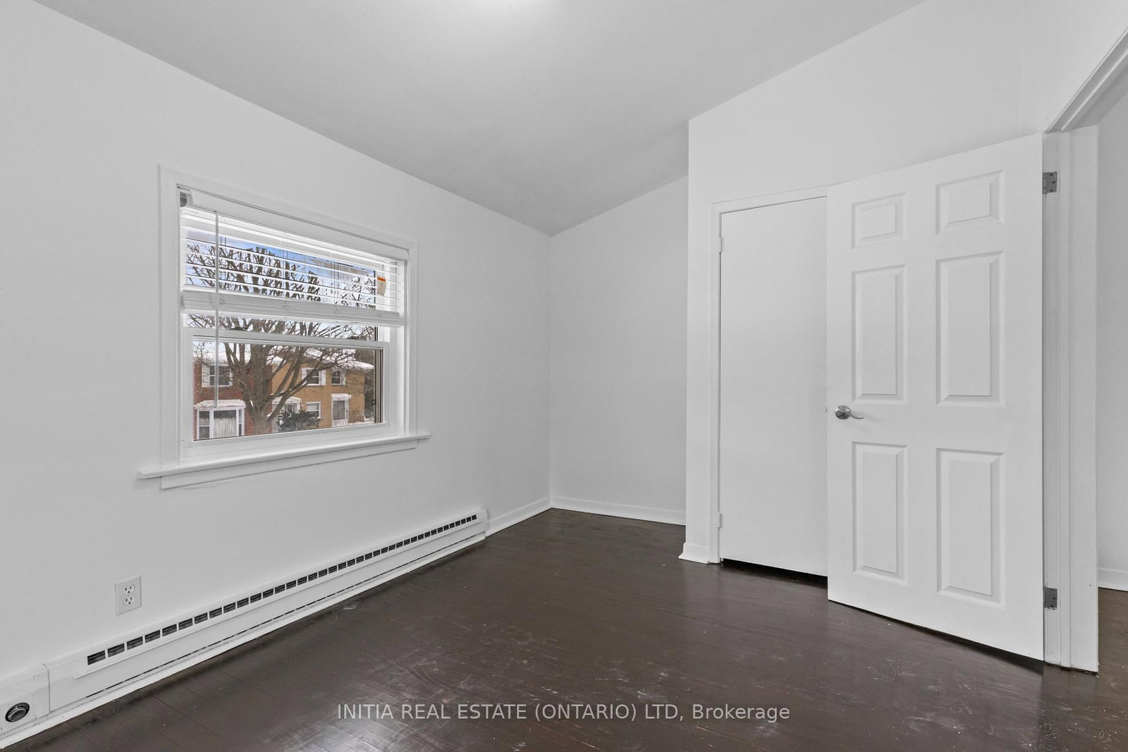 Townhouse for sale at 55 Arbour Glen Crescent, London East, Ontario, N5Y 1Z9 - East A - MLS: X12975818