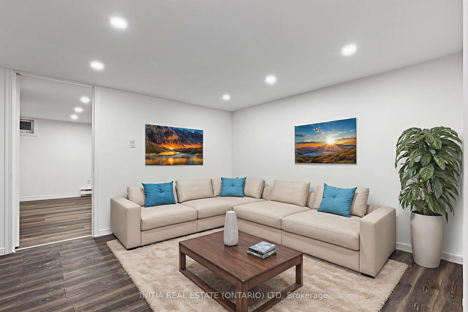 Townhouse for sale at 55 Arbour Glen Crescent, London East, Ontario, N5Y 1Z9 - East A - MLS: X12975818