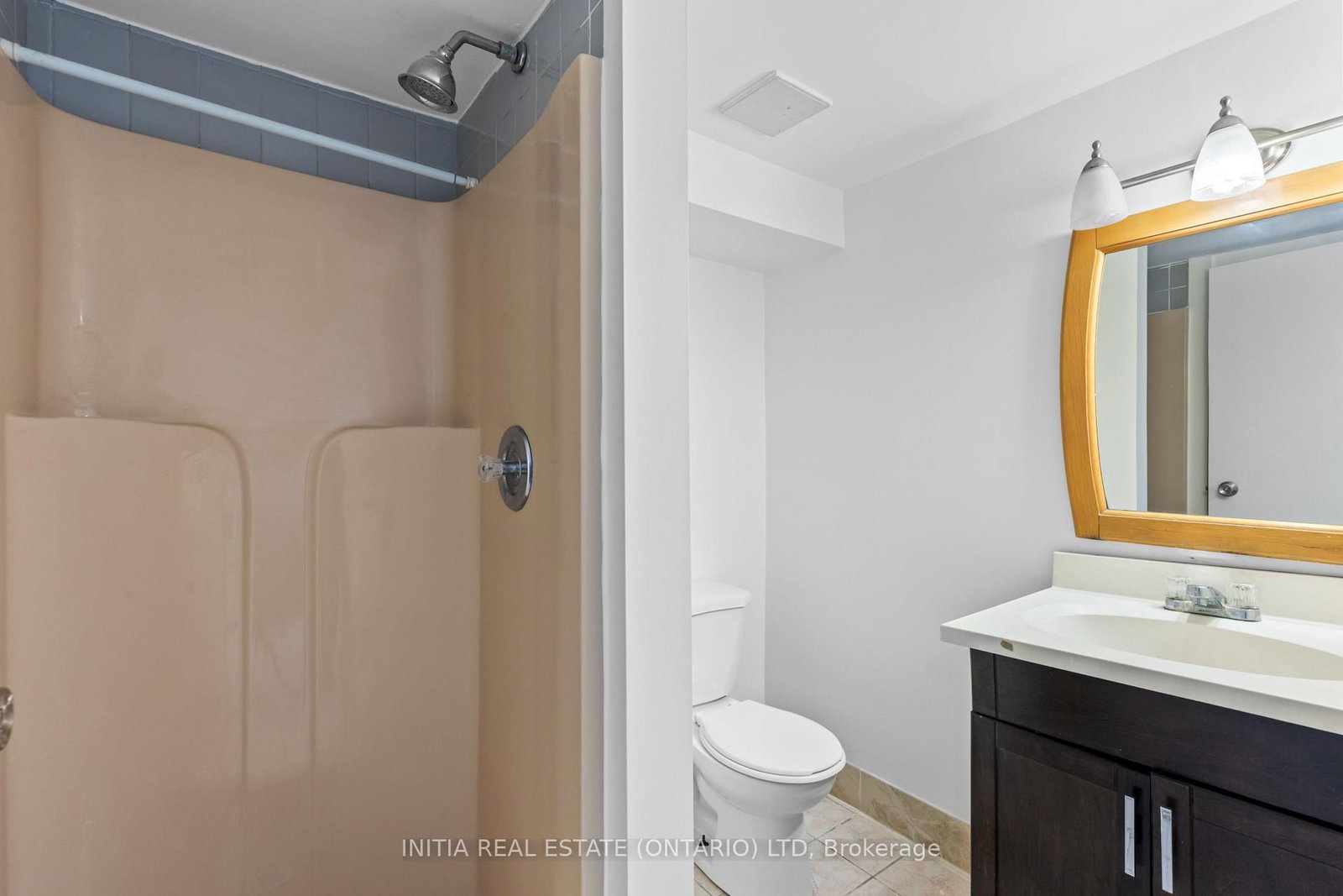 Townhouse for sale at 55 Arbour Glen Crescent, London East, Ontario, N5Y 1Z9 - East A - MLS: X12975818