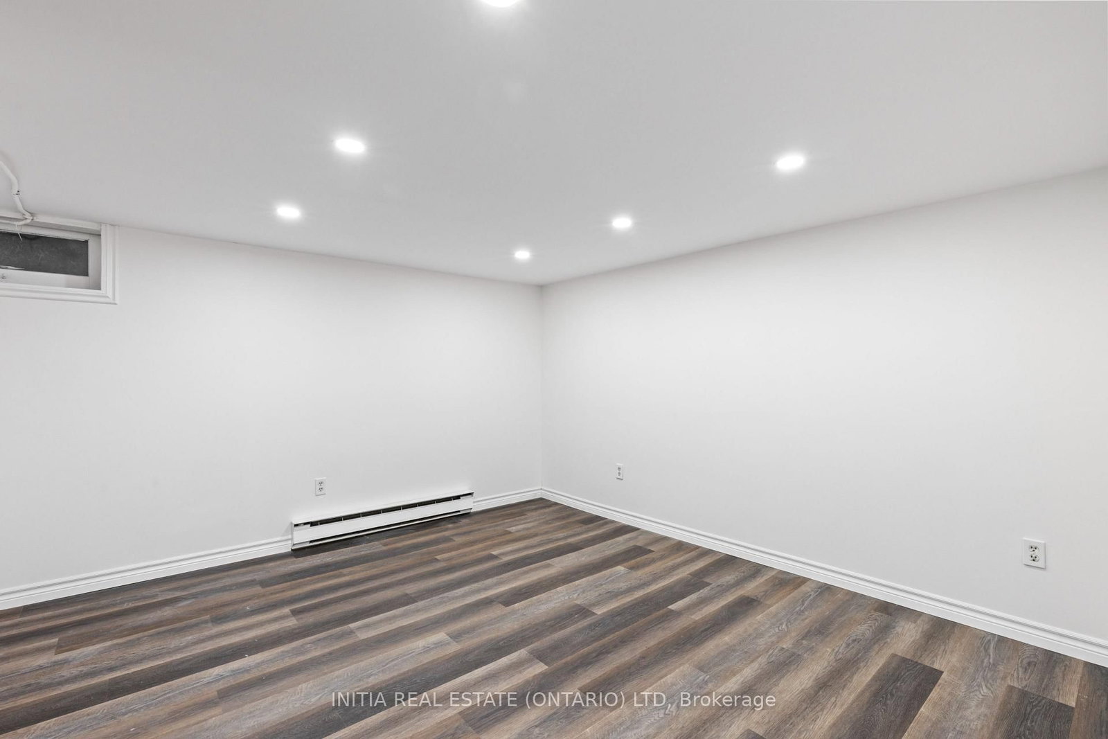 Townhouse for sale at 55 Arbour Glen Crescent, London East, Ontario, N5Y 1Z9 - East A - MLS: X12975818