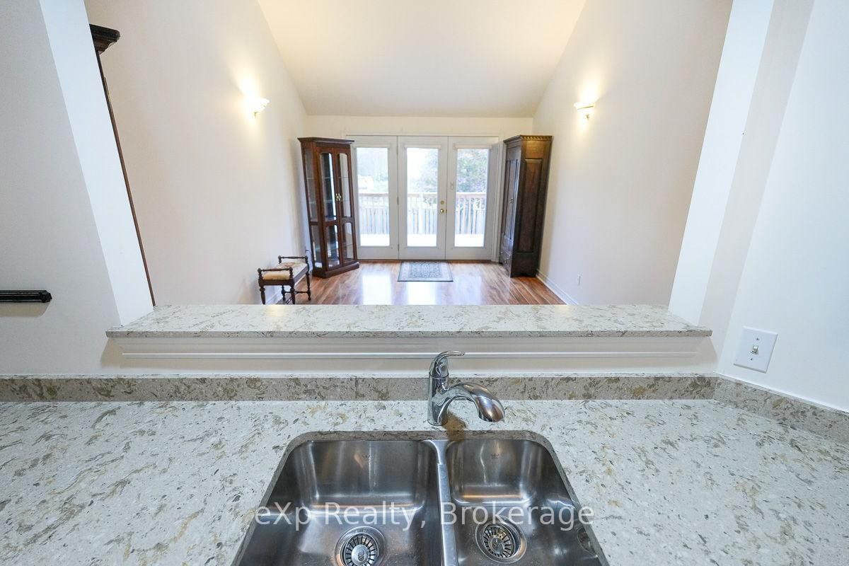 123 Church Street N, Unit 3 - Photo 12