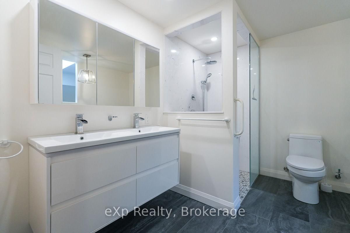 123 Church Street N, Unit 3 - Photo 30