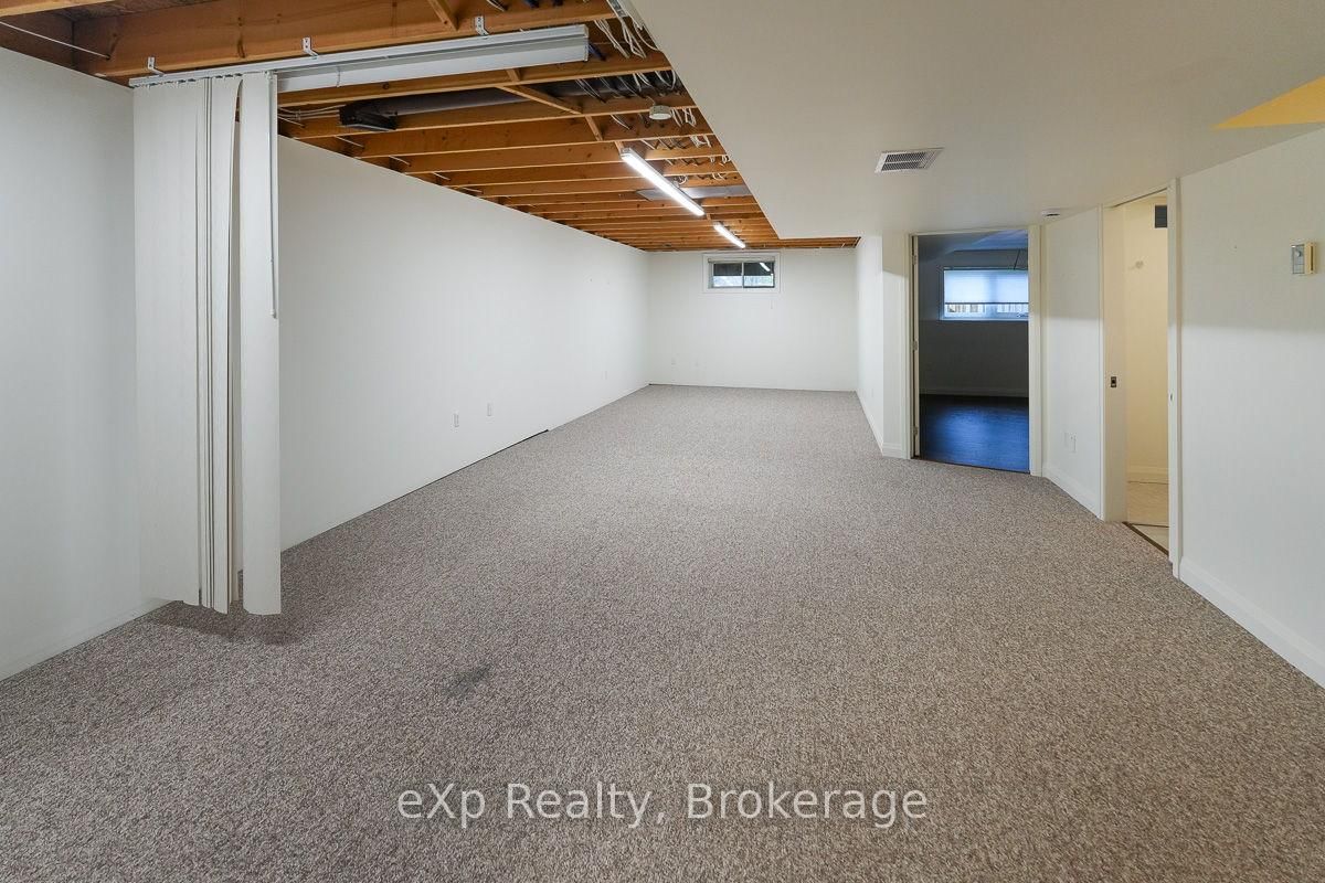 123 Church Street N, Unit 3 - Photo 36