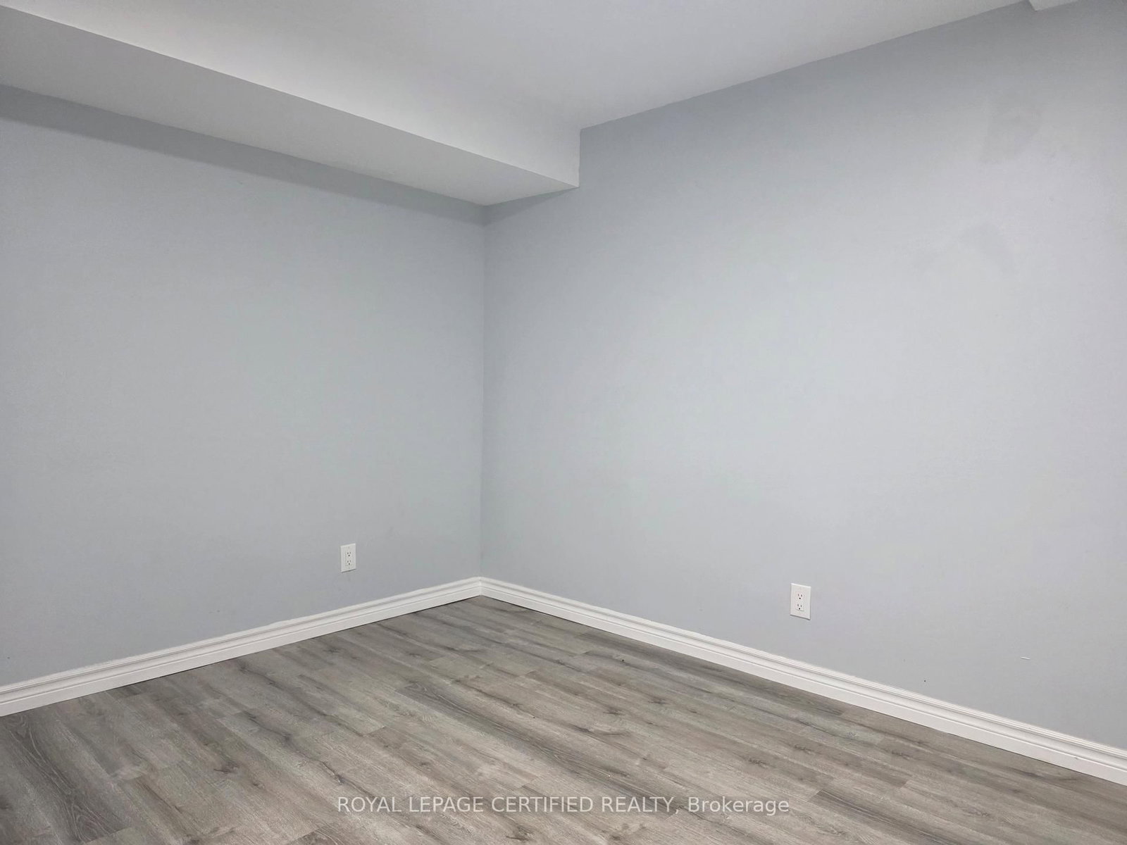 100 Chase Crescent, Unit Basement - Photo 8