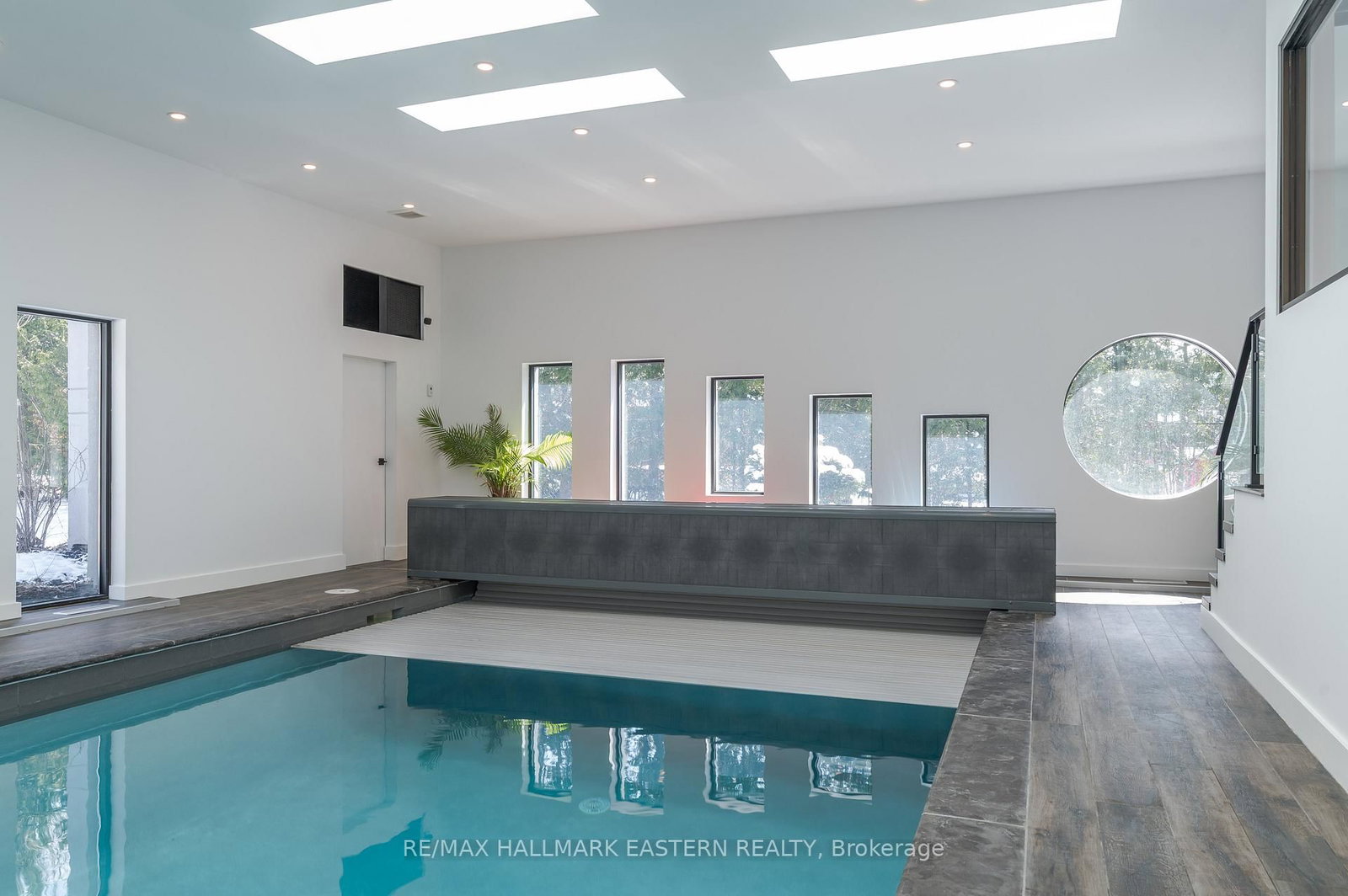 6 Weller Crescent - Photo 34