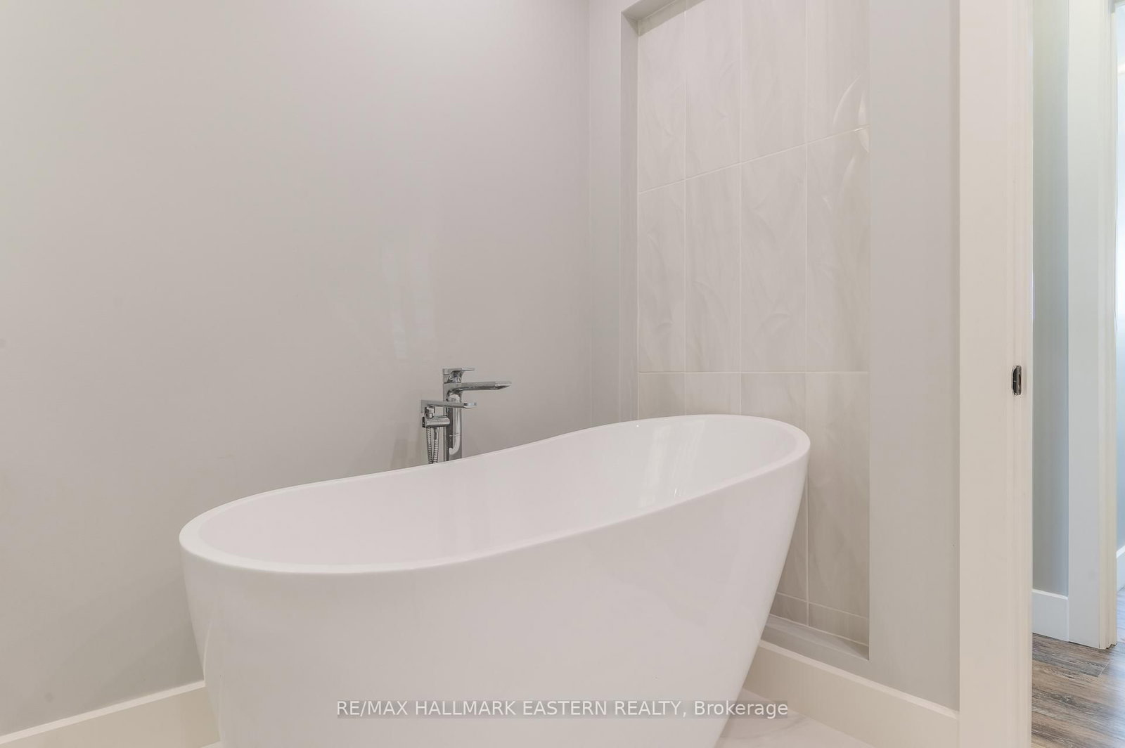 6 Weller Crescent - Photo 41