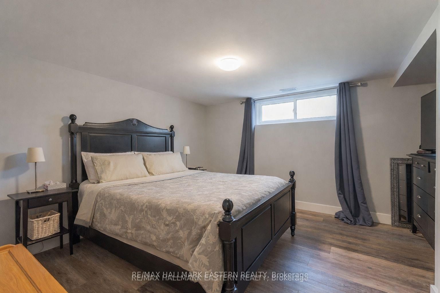 6 Weller Crescent - Photo 43