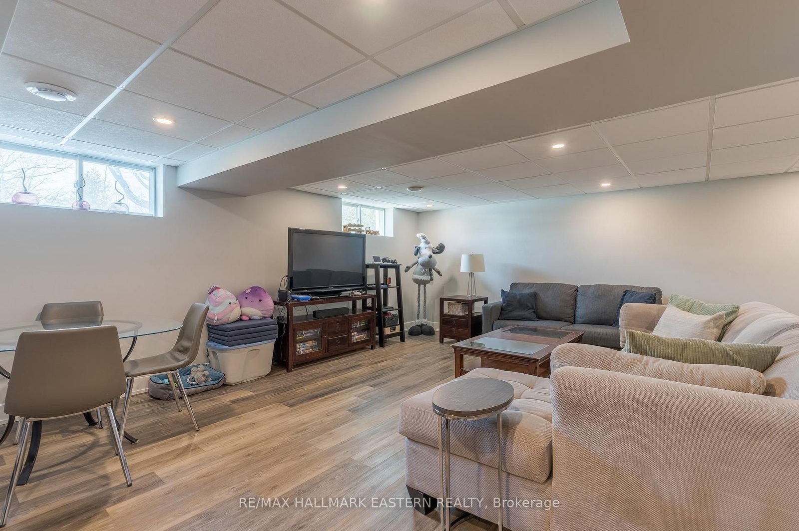 6 Weller Crescent - Photo 45