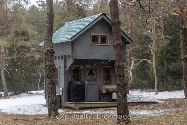 736073 West Back Line