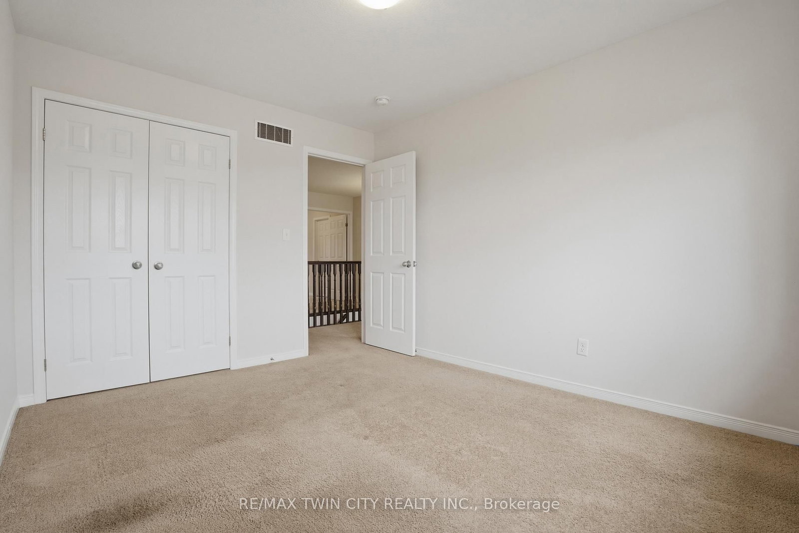 288 Steepleridge Street - Photo 28