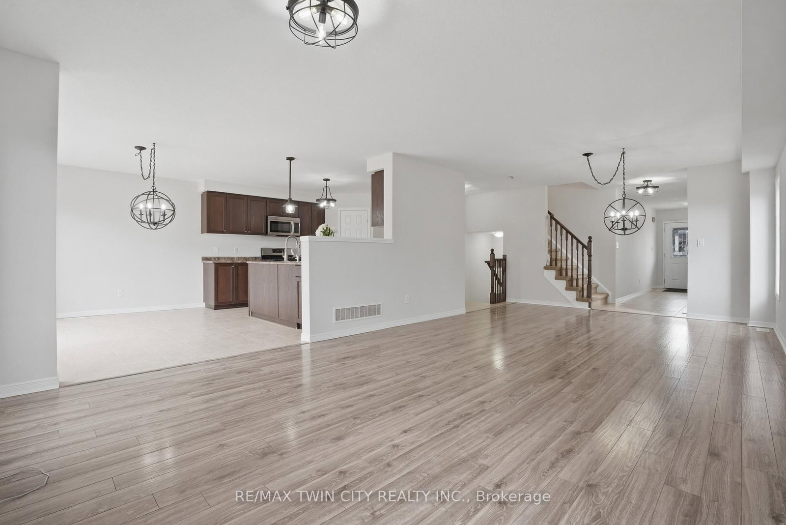 288 Steepleridge Street - Photo 8