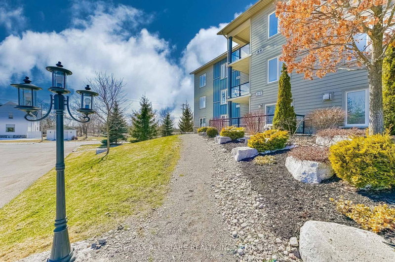 201 - 94 Francis St W, Kawartha Lakes, K0M 1N0 | Image 2
