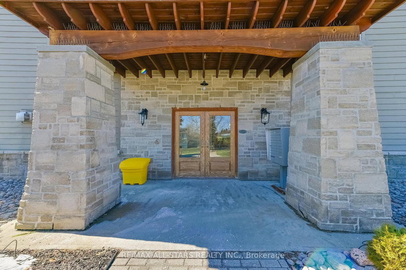 201 - 94 Francis St W, Kawartha Lakes, K0M 1N0 | Image 3