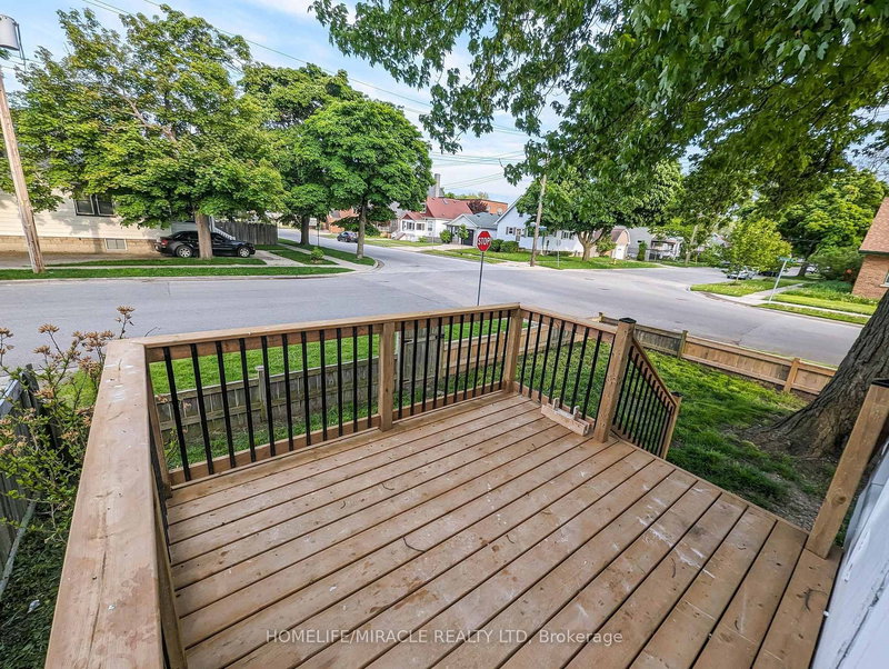 137 Proctor St, Sarnia, N7T 3G1 | Image 3