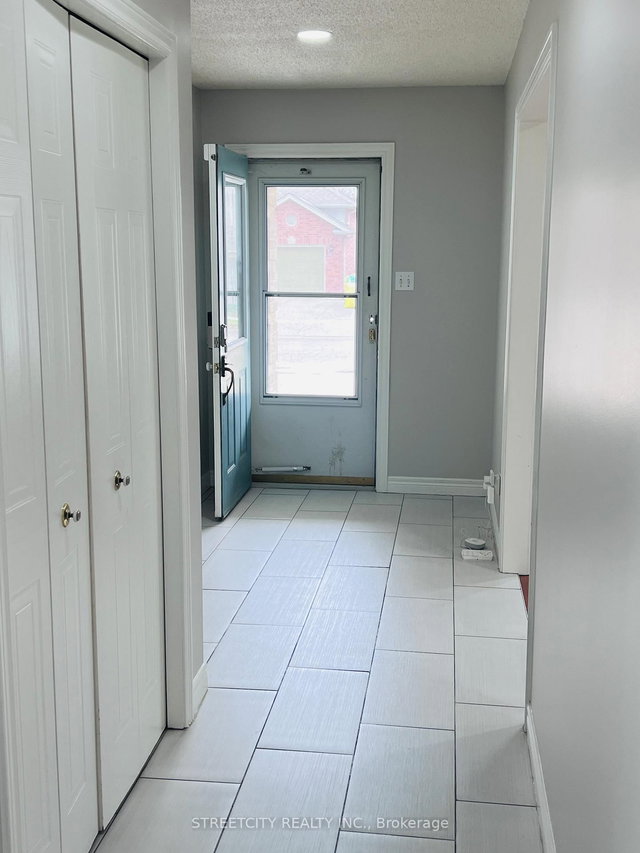 1279 Aldersbrook Road