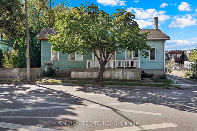 219 Dalhousie Street