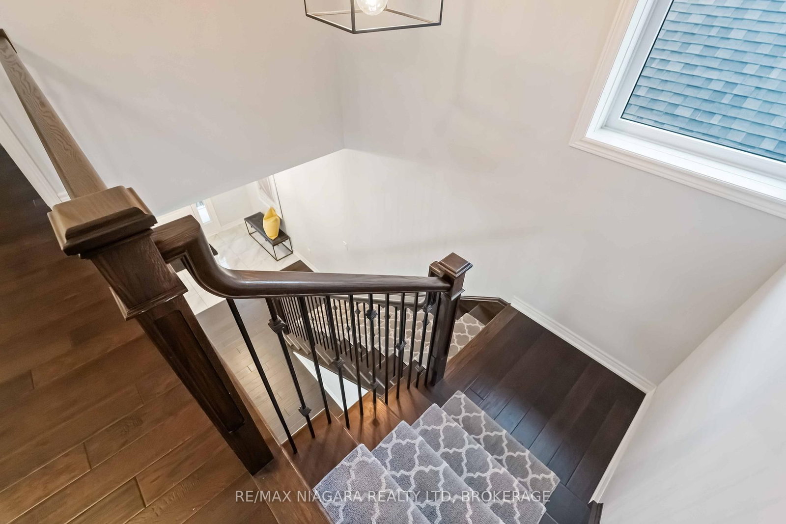 Detached House for sale at 132 Lametti Drive, Pelham, Ontario, L0S 1E6 - Fonthill - MLS: X12976380