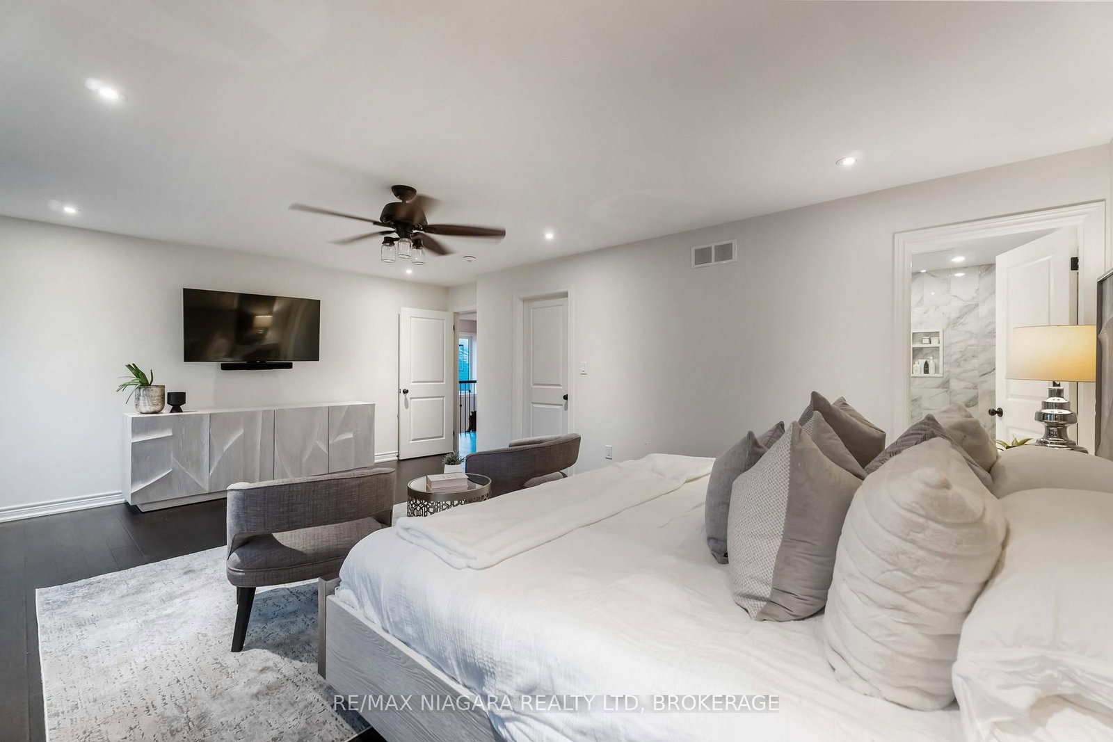 Detached House for sale at 132 Lametti Drive, Pelham, Ontario, L0S 1E6 - Fonthill - MLS: X12976380