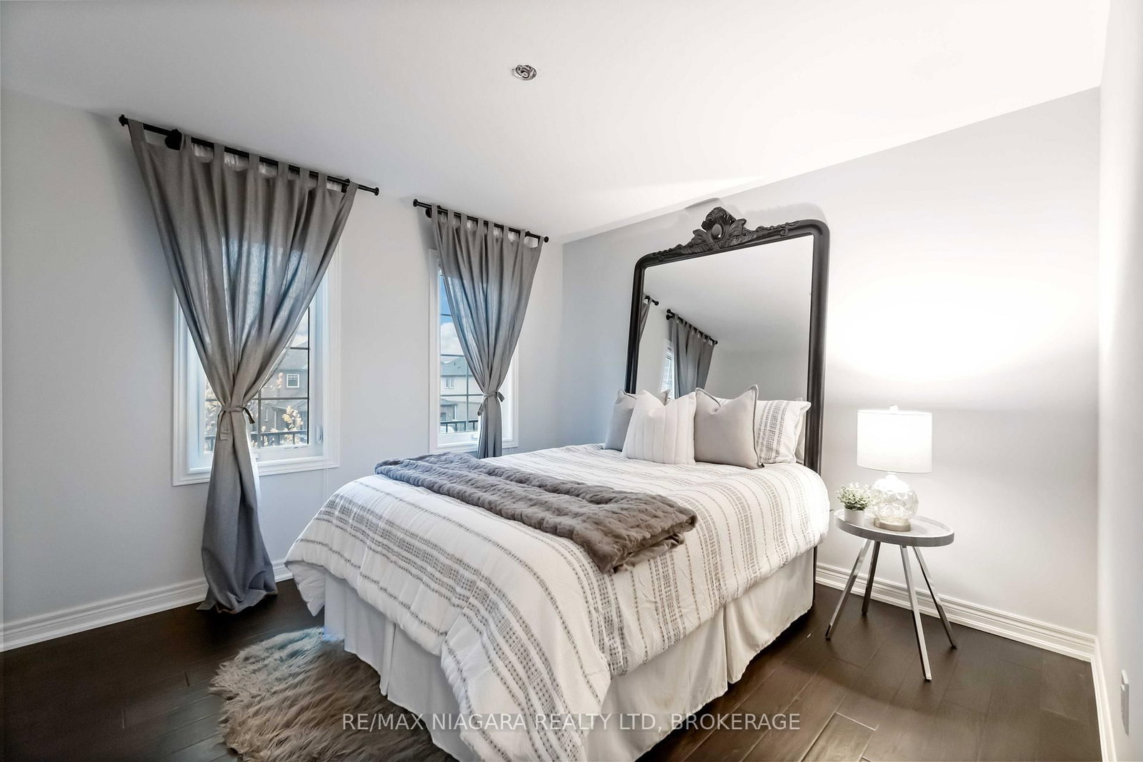 Detached House for sale at 132 Lametti Drive, Pelham, Ontario, L0S 1E6 - Fonthill - MLS: X12976380