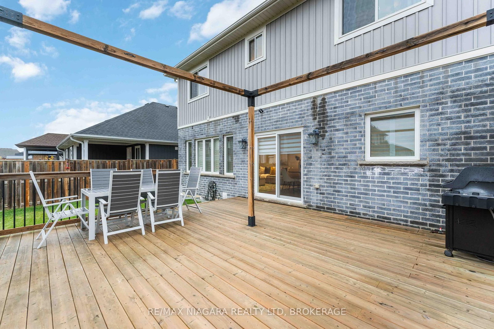 Detached House for sale at 132 Lametti Drive, Pelham, Ontario, L0S 1E6 - Fonthill - MLS: X12976380