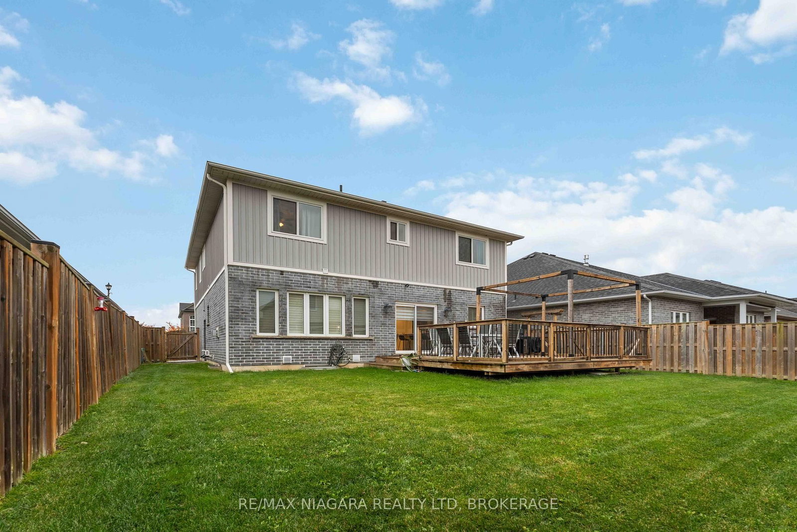 Detached House for sale at 132 Lametti Drive, Pelham, Ontario, L0S 1E6 - Fonthill - MLS: X12976380