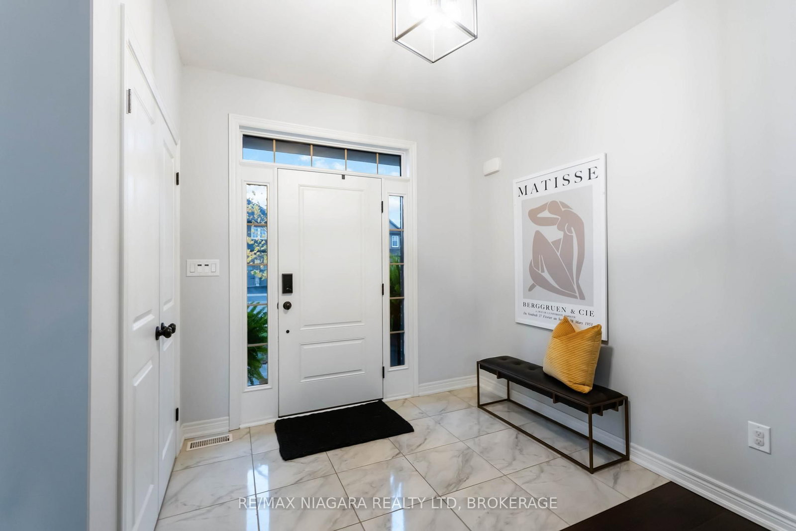 Detached House for sale at 132 Lametti Drive, Pelham, Ontario, L0S 1E6 - Fonthill - MLS: X12976380