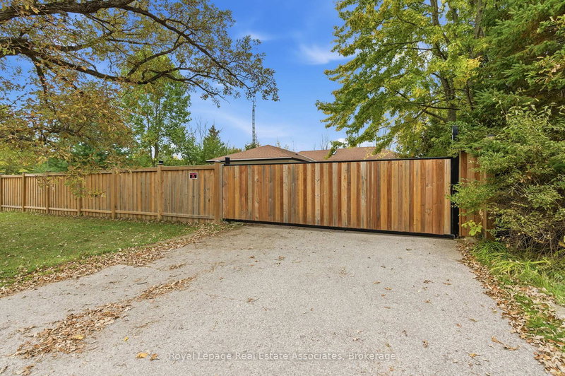 1967 Regional 97 Rd, Hamilton, N1R 5S7 | Image 3